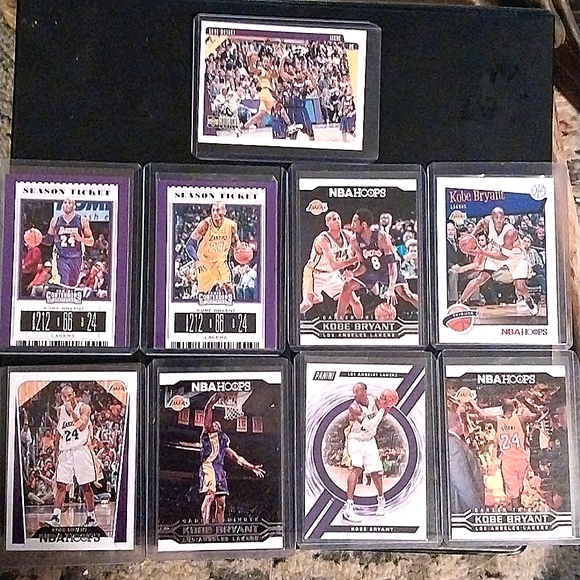 Kobe Bryant collector cards - Picture 1 of 4